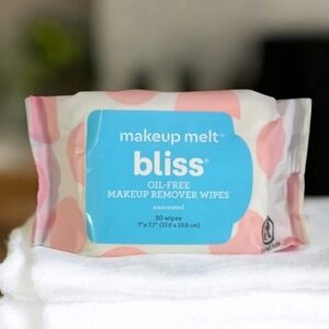 Bliss Makeup Melt Oil-Free Wipes - New In Package
